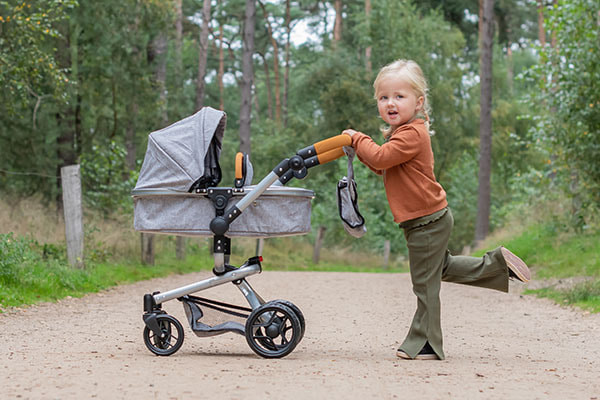 Juul ist 3 Jahre alt und 98 cm groß