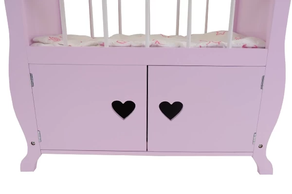 Ausschnitt eines Herzens in den Türen