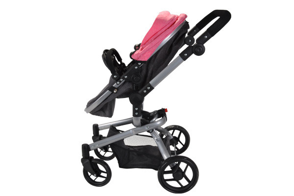 Buggy Version 2: Die Puppe guckt nach vorne in Fahrtrichtung.