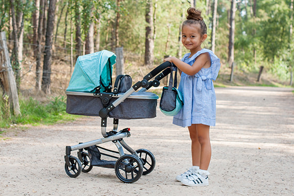 Avalon ist 4 Jahre und hat eine Länge von 99 cm.