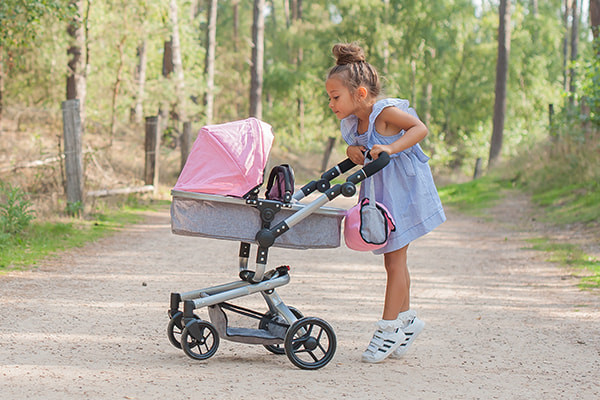 Stabiler 2in1 Puppenwagen.