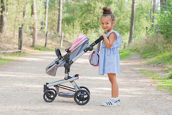 Inklusive passender Wickeltasche.