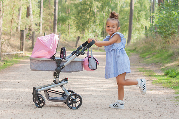 Avalon ist 4 Jahre und hat eine Länge von 99 cm.