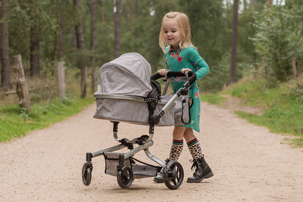 Isabel ist 4 Jahre alt und 105 cm groß