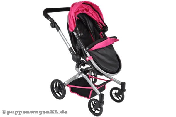 Buggy mit Puppe in Fahrtrichtung.