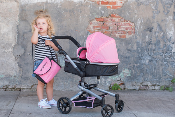 Optional: Wickeltasche mit Wunschname.