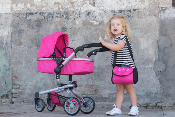 Quinty ist 2,5 Jahre und hat eine Länge von 1.00 m.