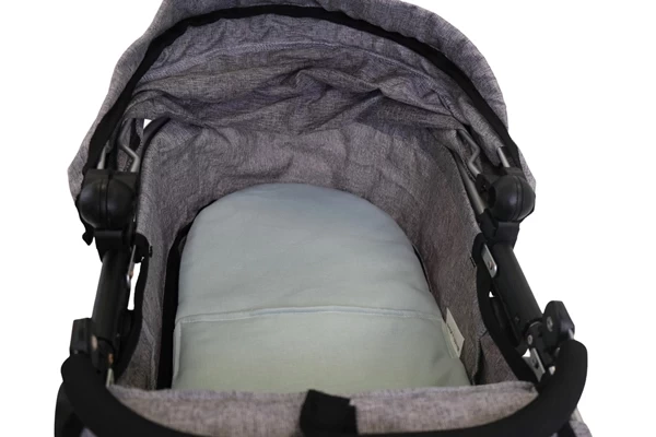 Stecken Sie die Puppe genussvoll in