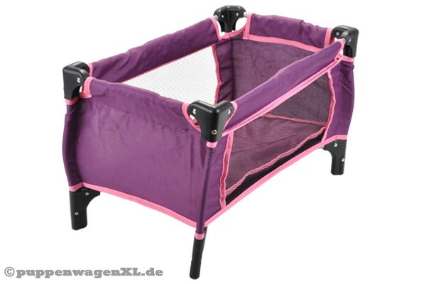 Puppenbett in Lila.