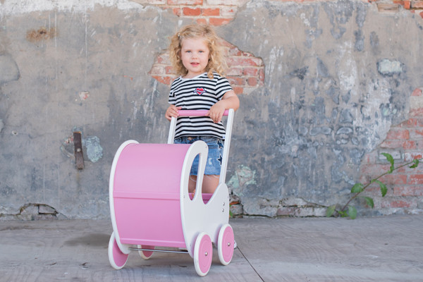 Quinty ist 2,5 Jahre und hat eine Länge von 1.00 m.