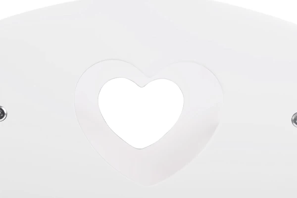 Mit einem Herz auf beiden Seiten.