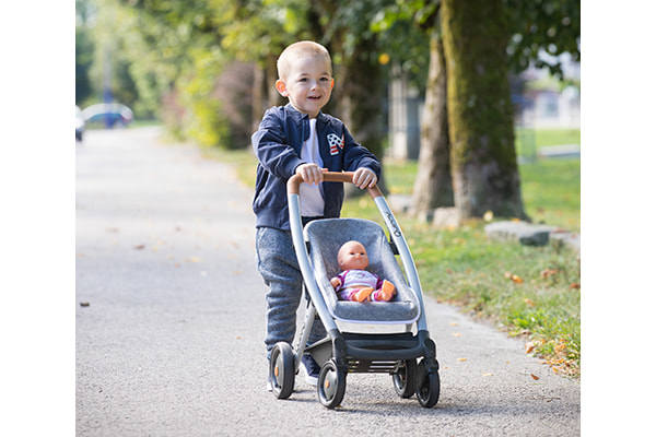 Buggy kann in beide Richtungen eingestellt werden