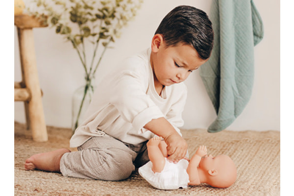 Mit Klebestreifen befestigbar